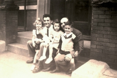 1943-Barbara-Leah-Stevie-Sid-Moe-Jersey-City-NJ