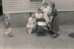 1943-Barbara-Rose-Minnie-Siegel-Jule-Sarah-Lenny-Neil-Jersey-City-Baldwin-Ave-NJ